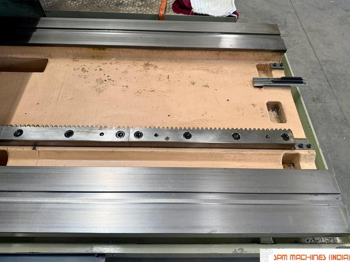 Used Toshiba Shibaura BF130A CNC Floor Boring Machine Spindle : 130mm, Cross : 6500mm, Height : 2500mm, Rotary Table : 2500 x 2500mm, Milling Head