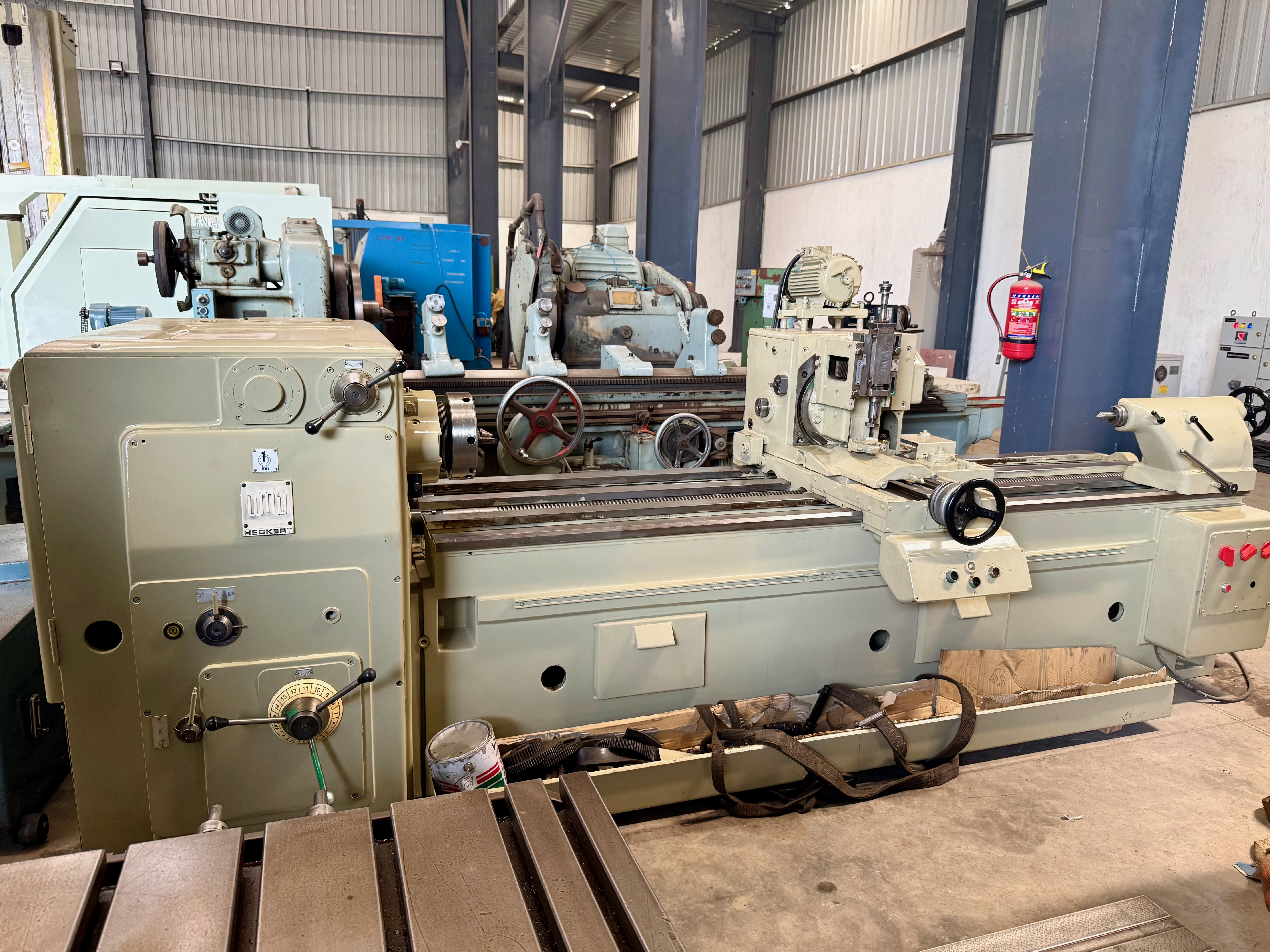 Used WMW Heckert Thread Milling Machine 2000mm With Milling Head and Change Gears
