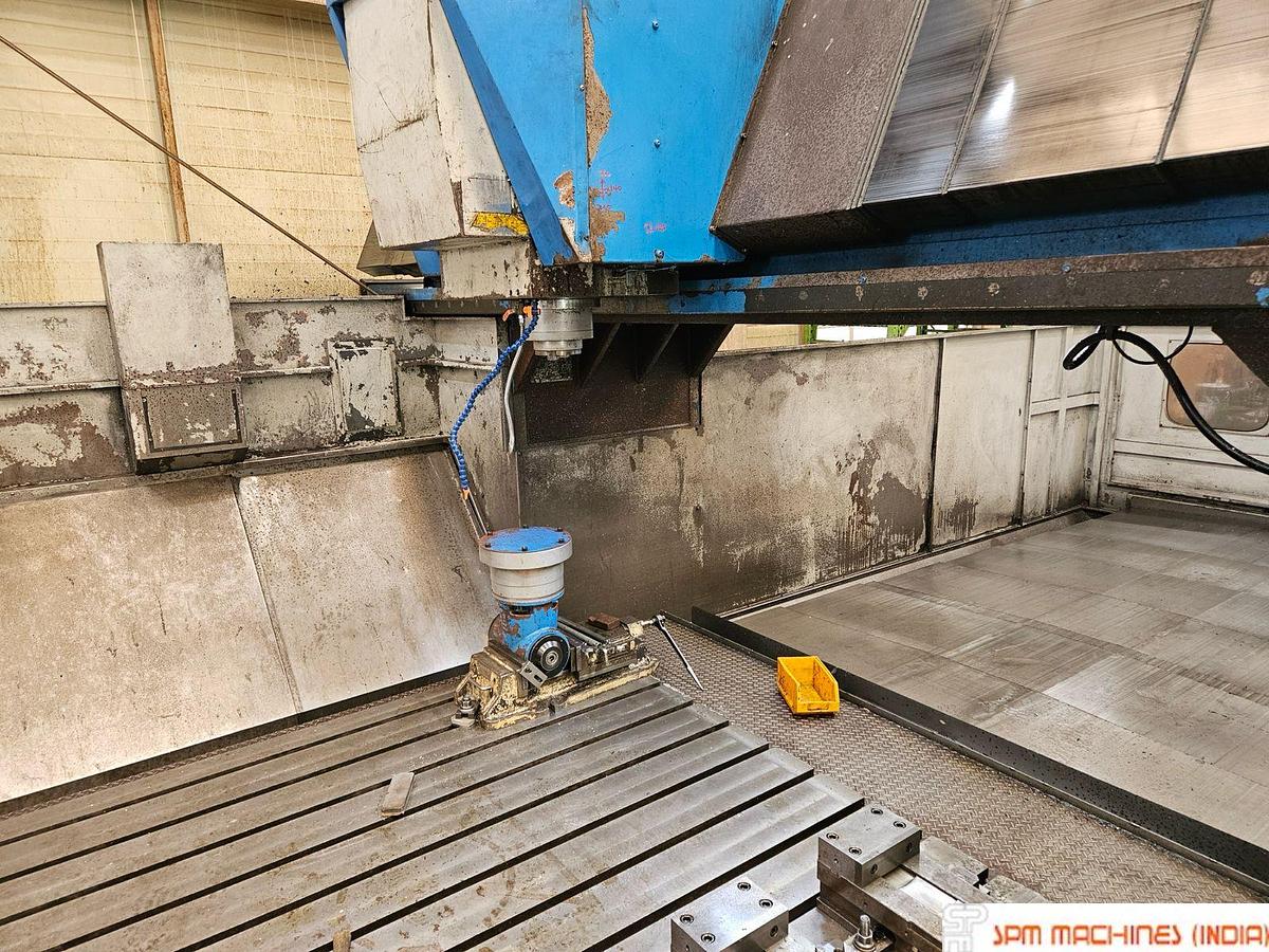 Used Vtec VF4026 Double Column VMC 4m x 2.7m, With Milling Head, ATC, Fanuc 18iMB 