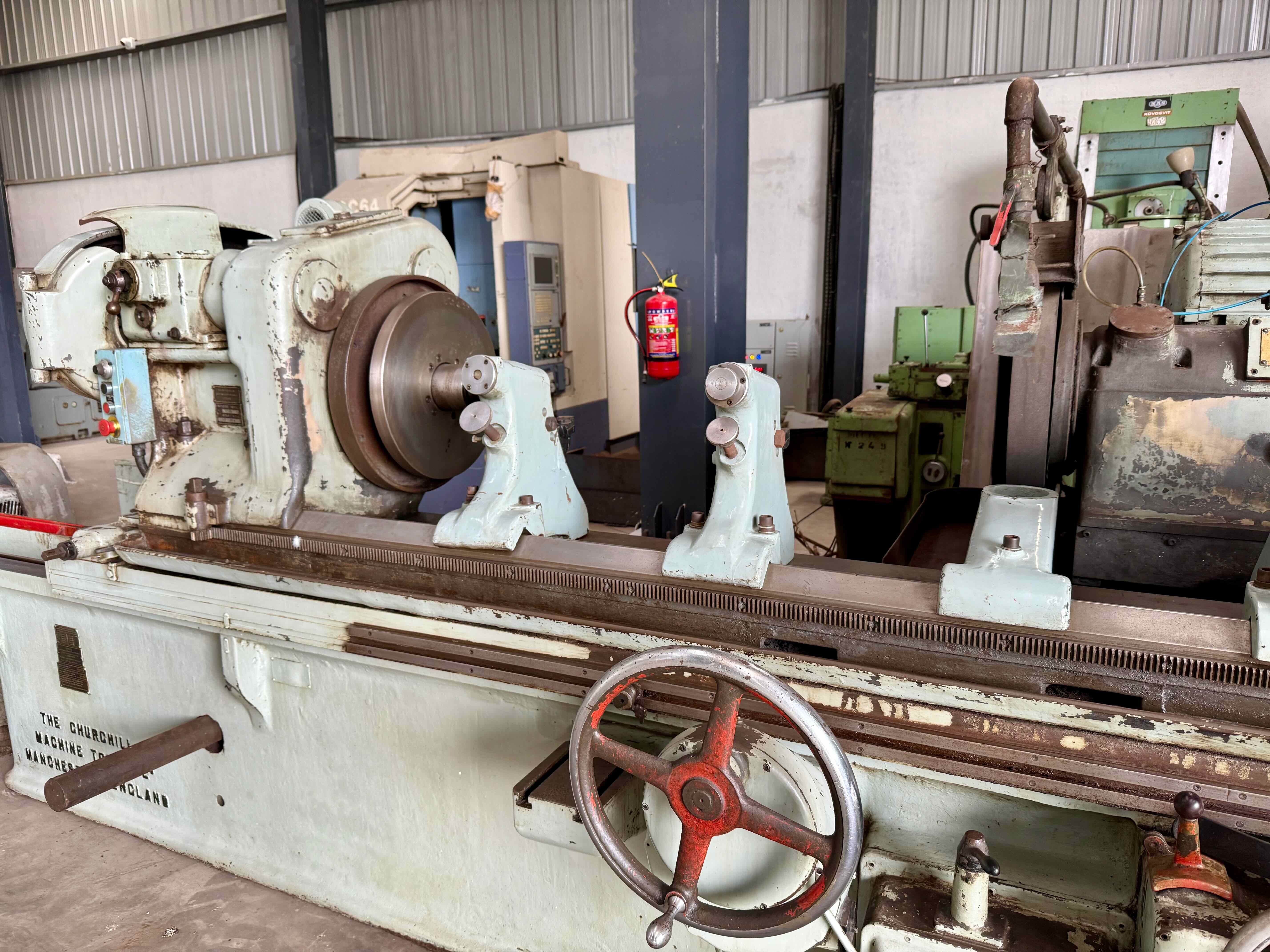 Used Churchil Cylindrical Grinder Diameter :700 x 2500mm Length
