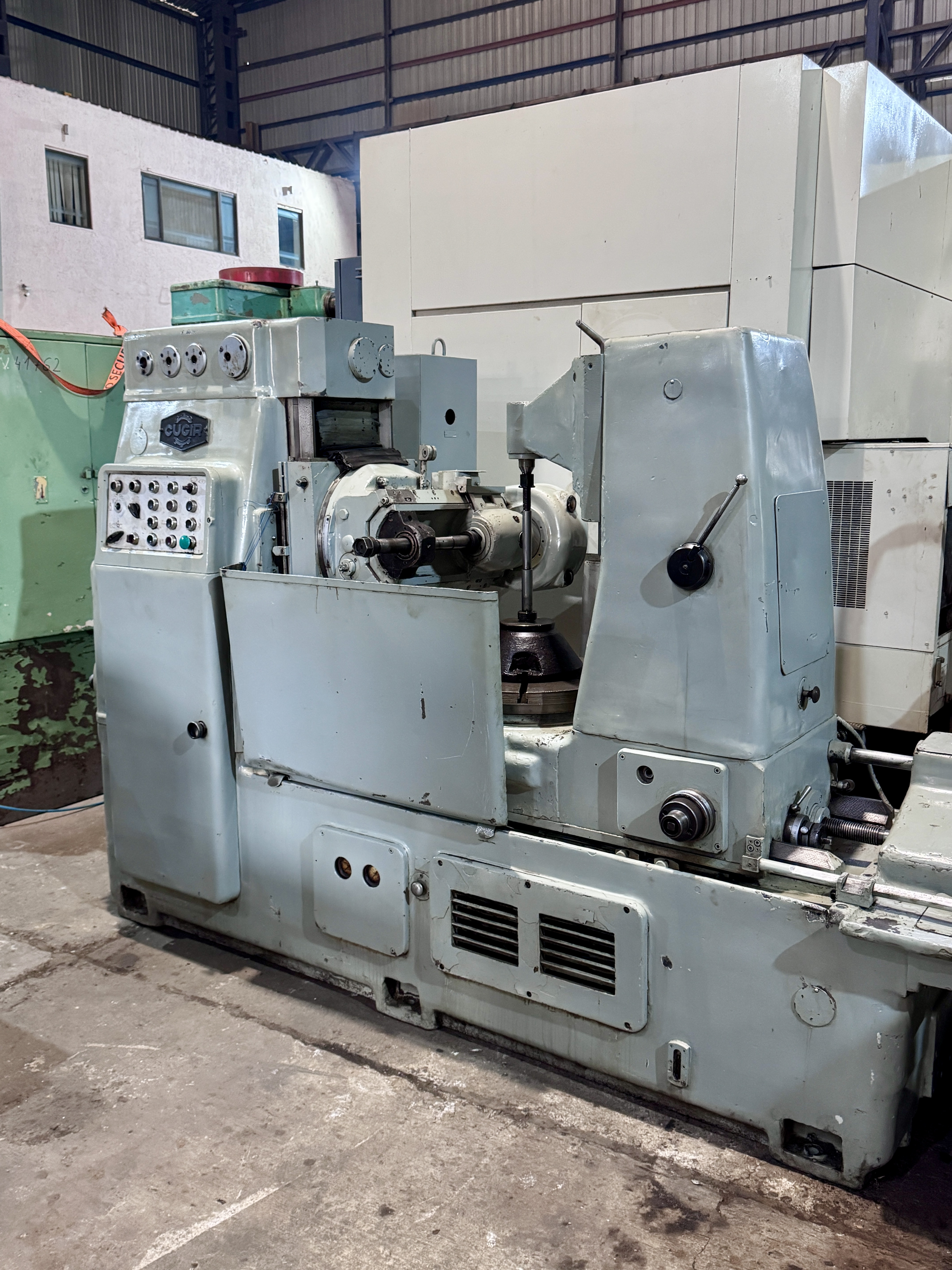 Used Cugir FD 500 Gear Hobbing Diameter : 500mm x 8 Module