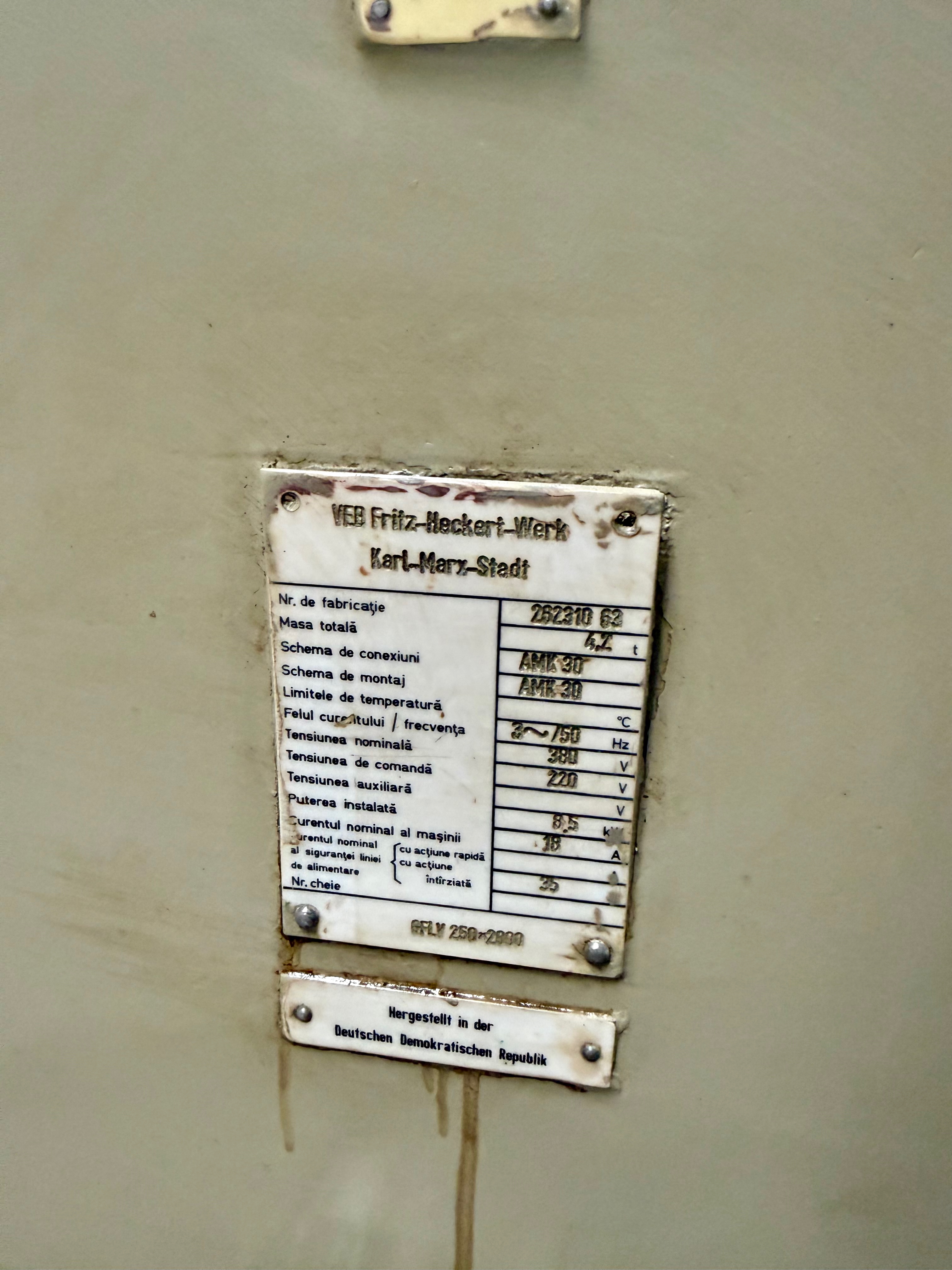 Used WMW Heckert  Thread Milling Machine 2000mm With Hobbing Head and Change Gears