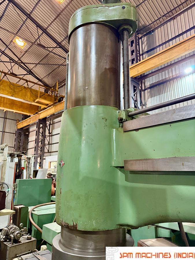 Used Novisa RT 85-2500 Radial Drill Machine