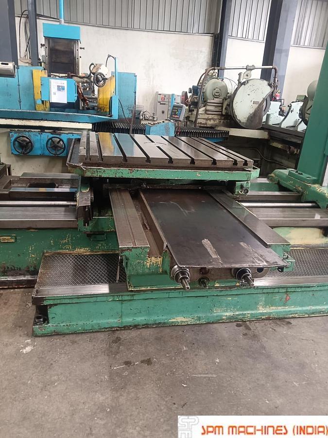 Used TOS W100 H Boring Machine, Spindle : 100mm, Cross : 1600mm, Height : 1250mm