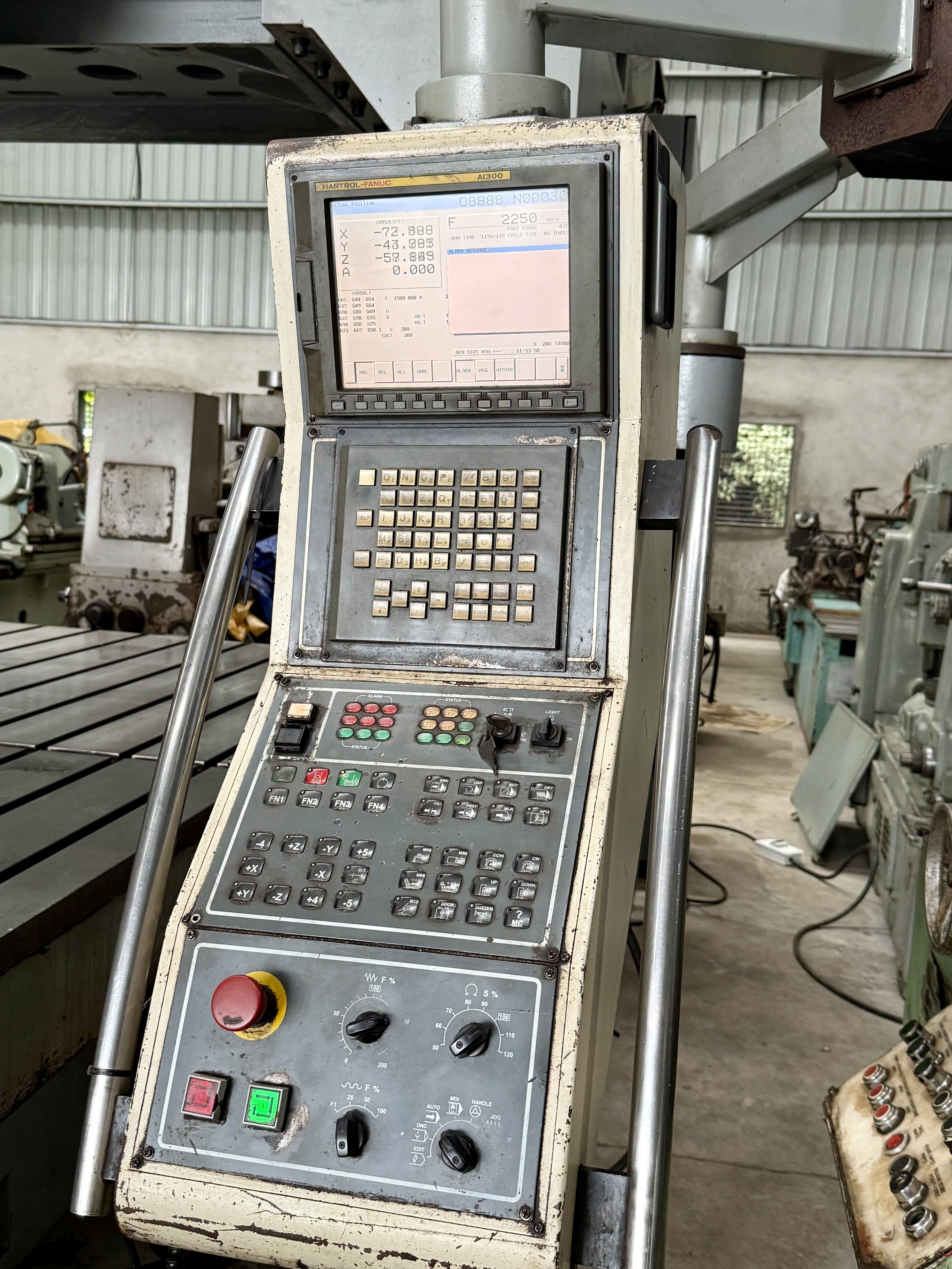 Used Hartford HB3210S - Table : 3000 x 2000mm, Z Axis : 1070mm With Fanuc 18iMB Controller, Milling Head