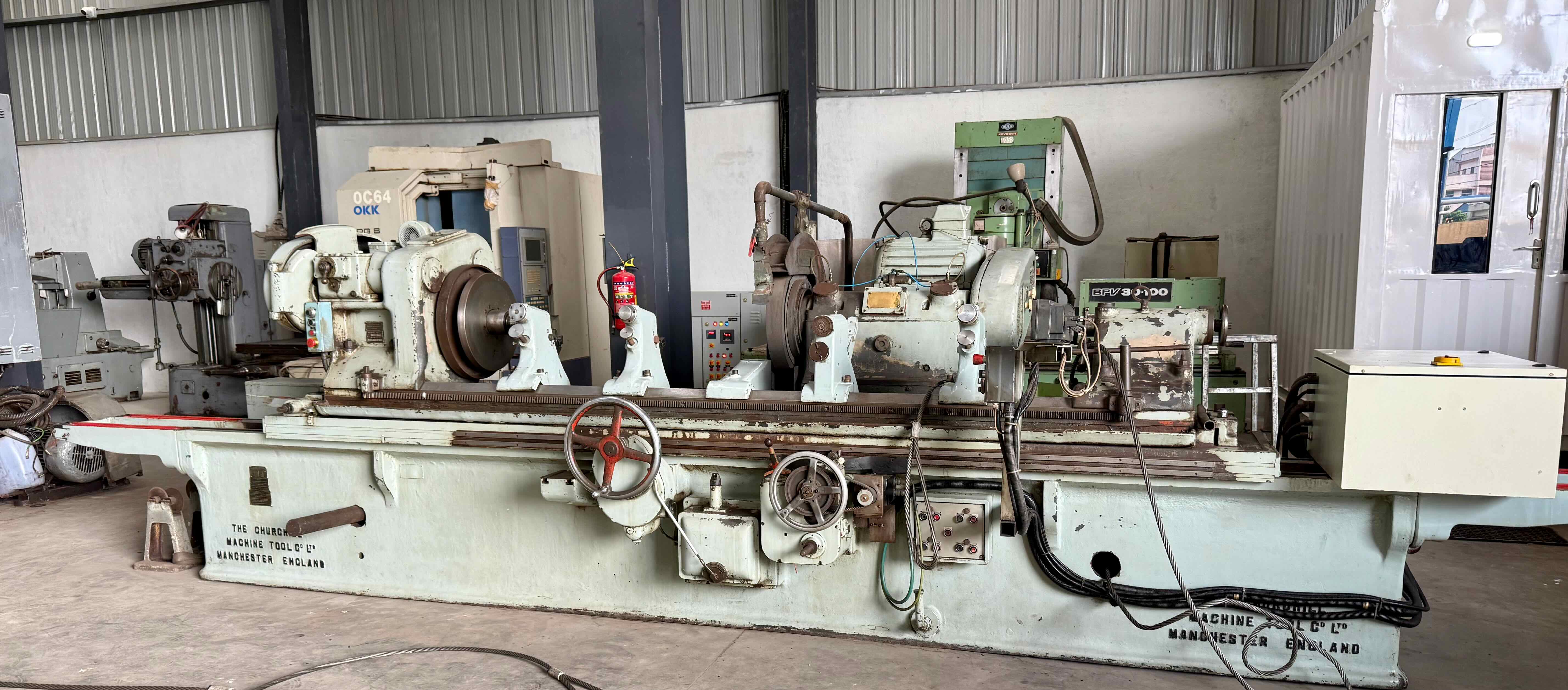 Used Churchil Cylindrical Grinder Diameter :700 x 2500mm Length