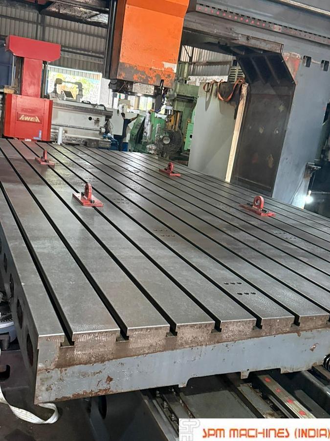 Used VTEC VH6747AH Double Column VMC Machine, Travel : 6700 x 4700mm, Between Column 4000mm, Fanuc 18iMB, Year: 2011, With Auto Indexing Head