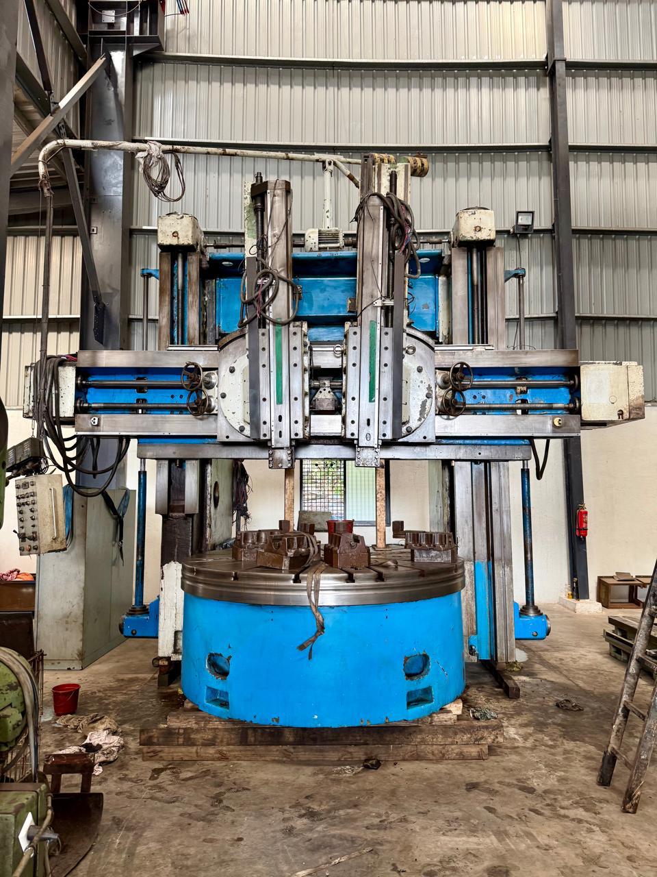 Used Stanko - Russian 1525 Double Column VTL Chuck : 2250mm Swing : 2500mm, Height : 1600mm