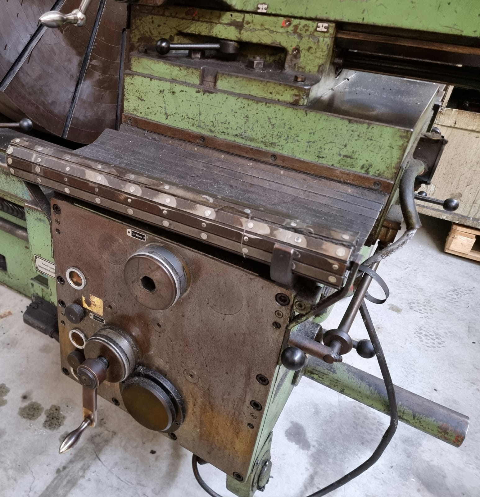 Used Ravensberg Facing Lathe Model : KB45 , Chuck : 1600mm