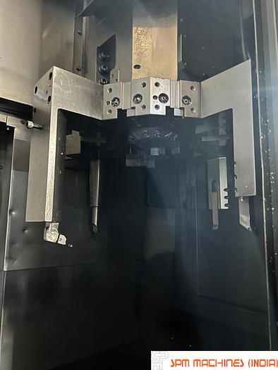 Used Doosan VT750 Swing : 800mm, Year : 2016, Fanuc Controller