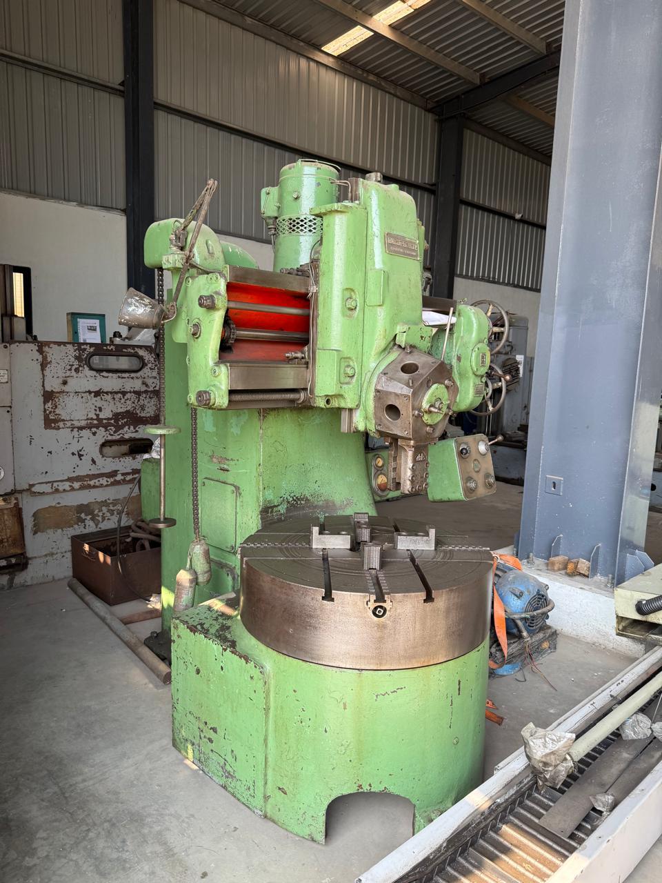 Used Webster Bennet 36" VTL Chuck : 900mm, Swing : 1100mm