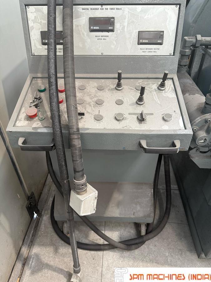Used Sefton Plate Bending Heavy duty : 50mm x 3000mm Hydraulic Pre Pinch Year. : 1991