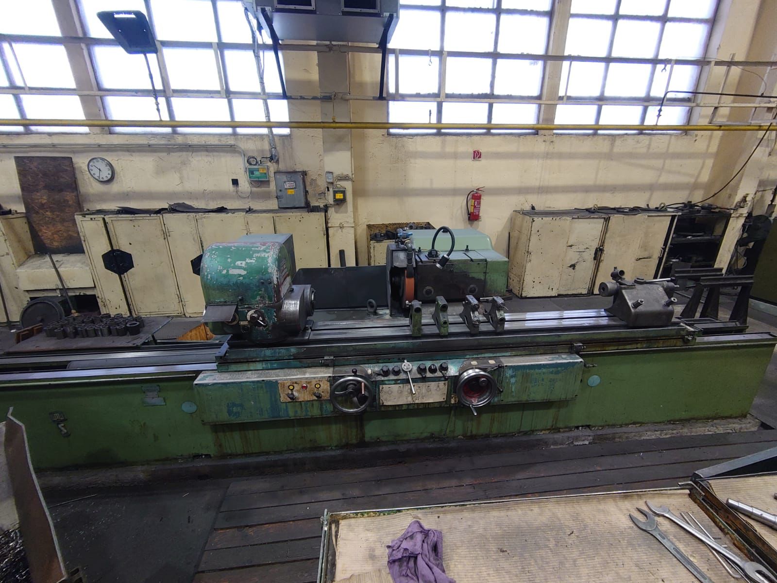 Used WMW Cylindrical Grinder SU315 x 2000 - Swing : 315mm, Between Center : 2000mm