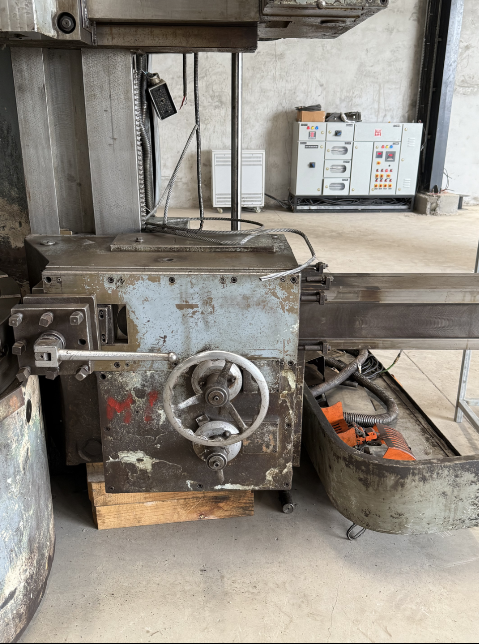 Used Titan SC17 Double Column VTL Chuck : 1500mm Swing : 1700mm Height : 1250mm