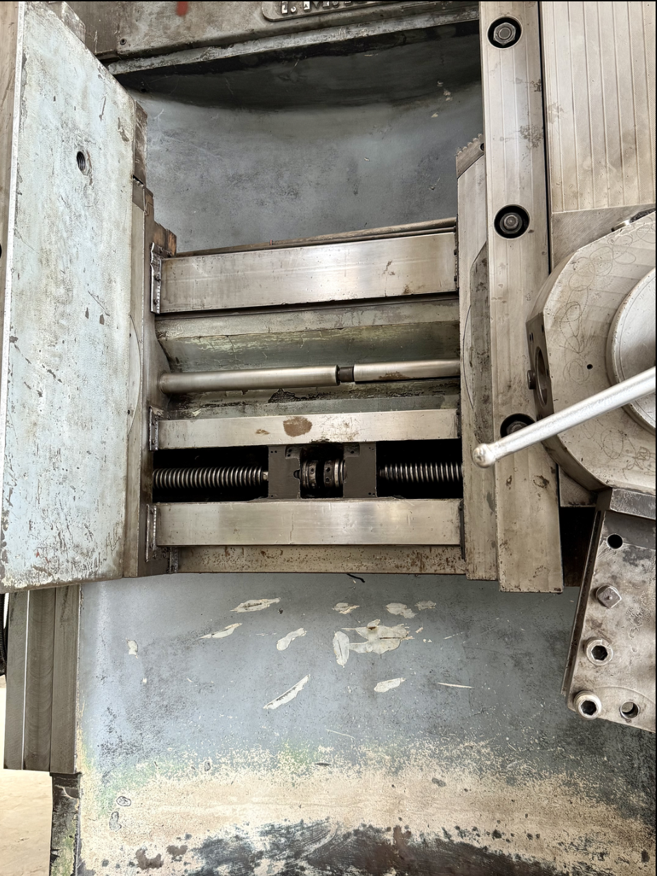 Used Titan SC17 Double Column VTL Chuck : 1500mm Swing : 1700mm Height : 1250mm