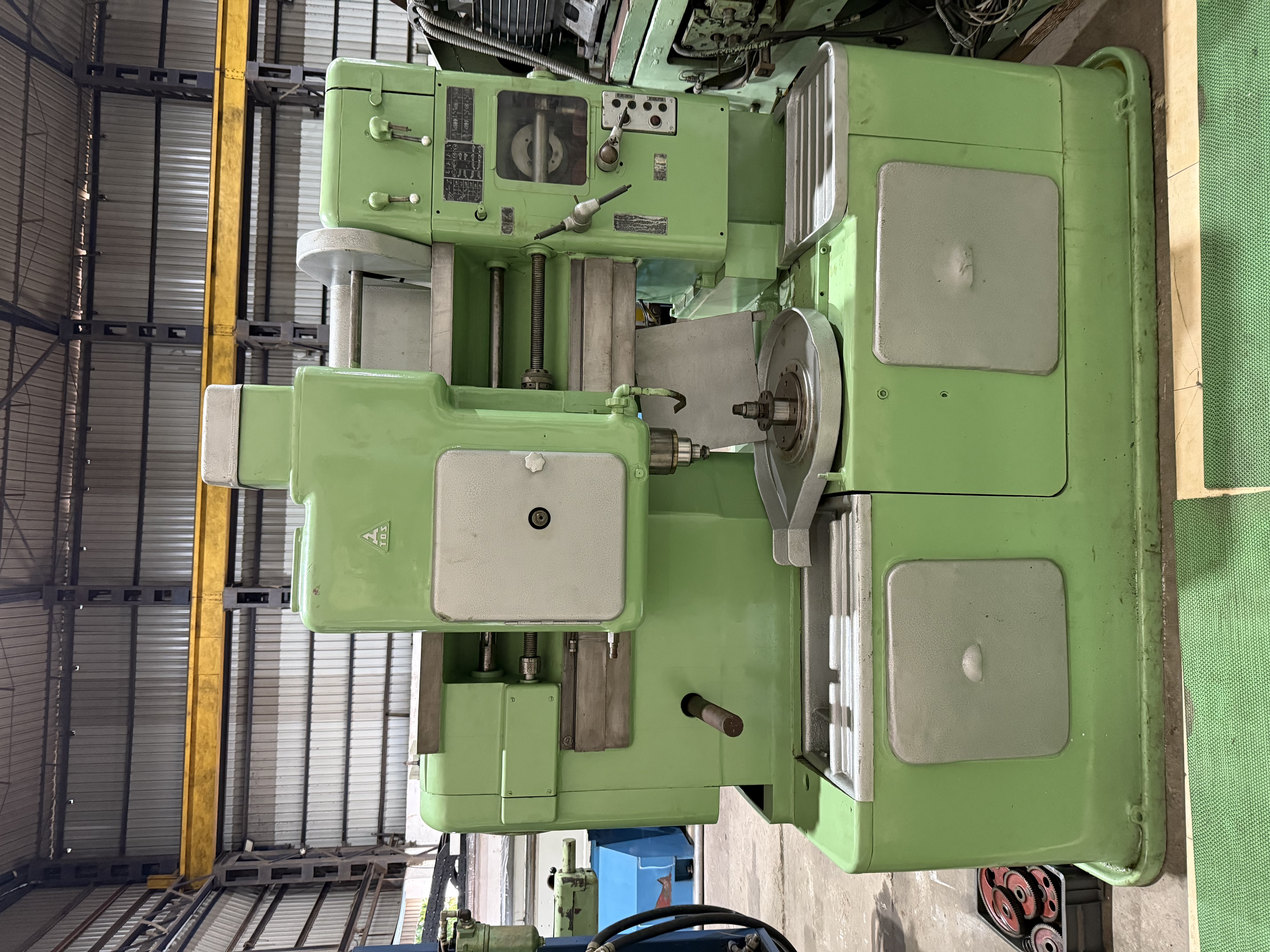 Used TOS OH6 Gear Shaper Diameter : 500mm x 6 Module With Extra Height