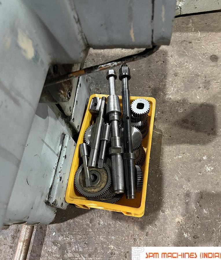 Used Cugir Romanian FD320 Gear Hobbing Machine Diameter : 320mm x 6 Module With Change Gears and Arbors
