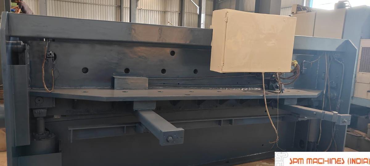 Used Jelsingrad MG 3100/6.35 Hydraulic Shearing Machine