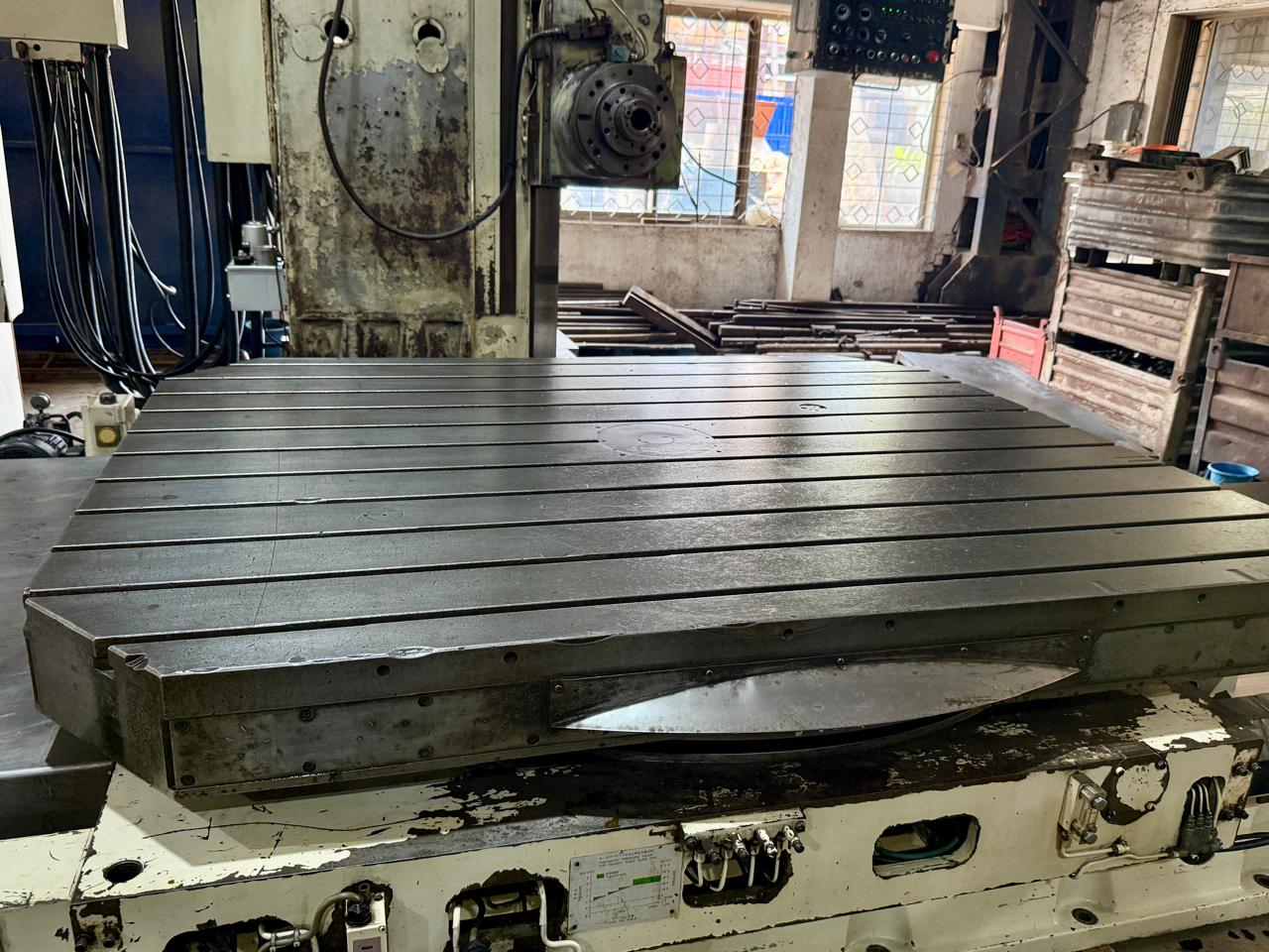 Used TOSHIBA BP 130 Original 5 Axis CNC Boring Spindle : 130mm, Cross : 3000mm,Height : 2000mm, Table : 2200 x 1800mm, Fanuc OM Controller