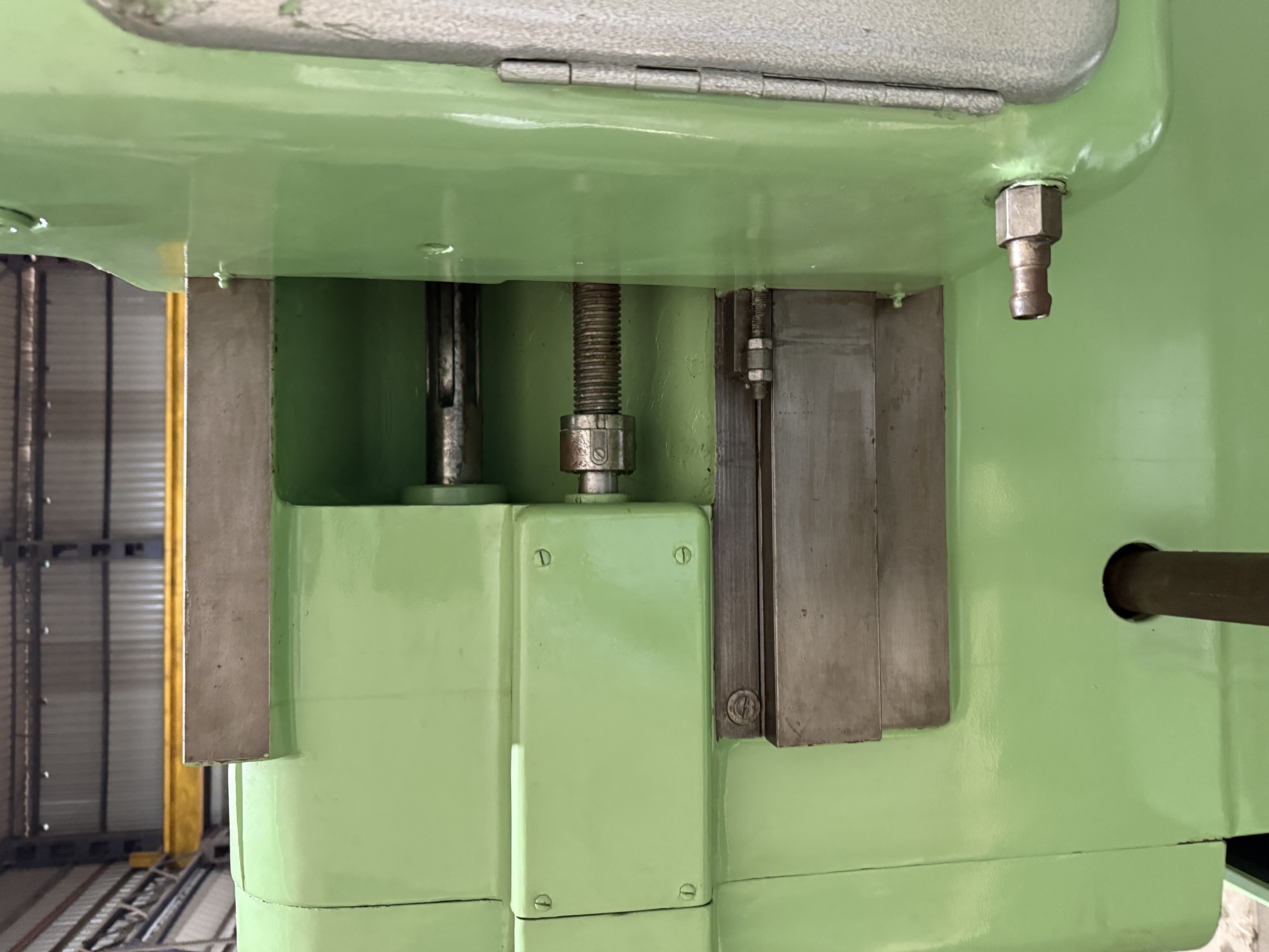 Used TOS OH6 Gear Shaper Diameter : 500mm x 6 Module With Extra Height