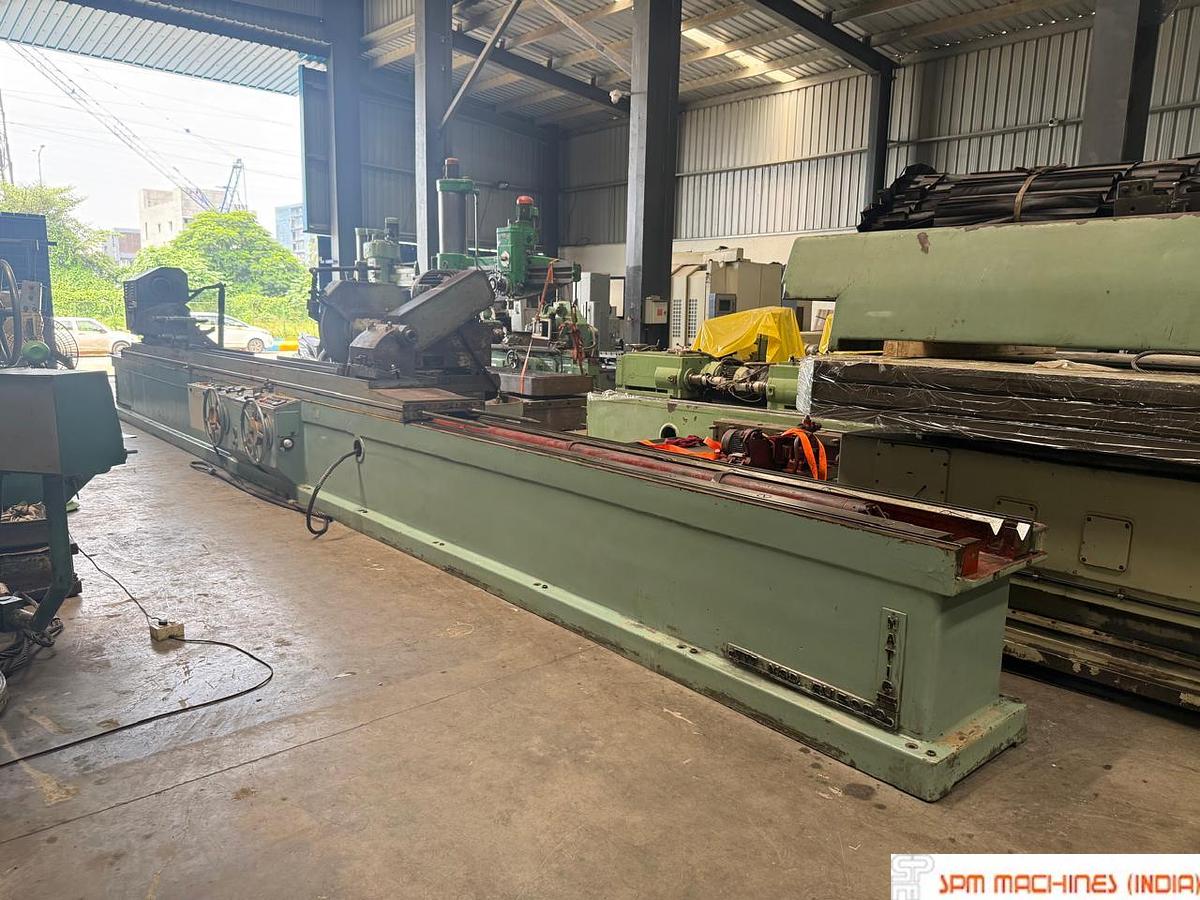 Used Zooca RU5000 x 6 Cylindrical Grinder, Diameter : 600mm x 5000mm Between Center With Lots of Steady Rest