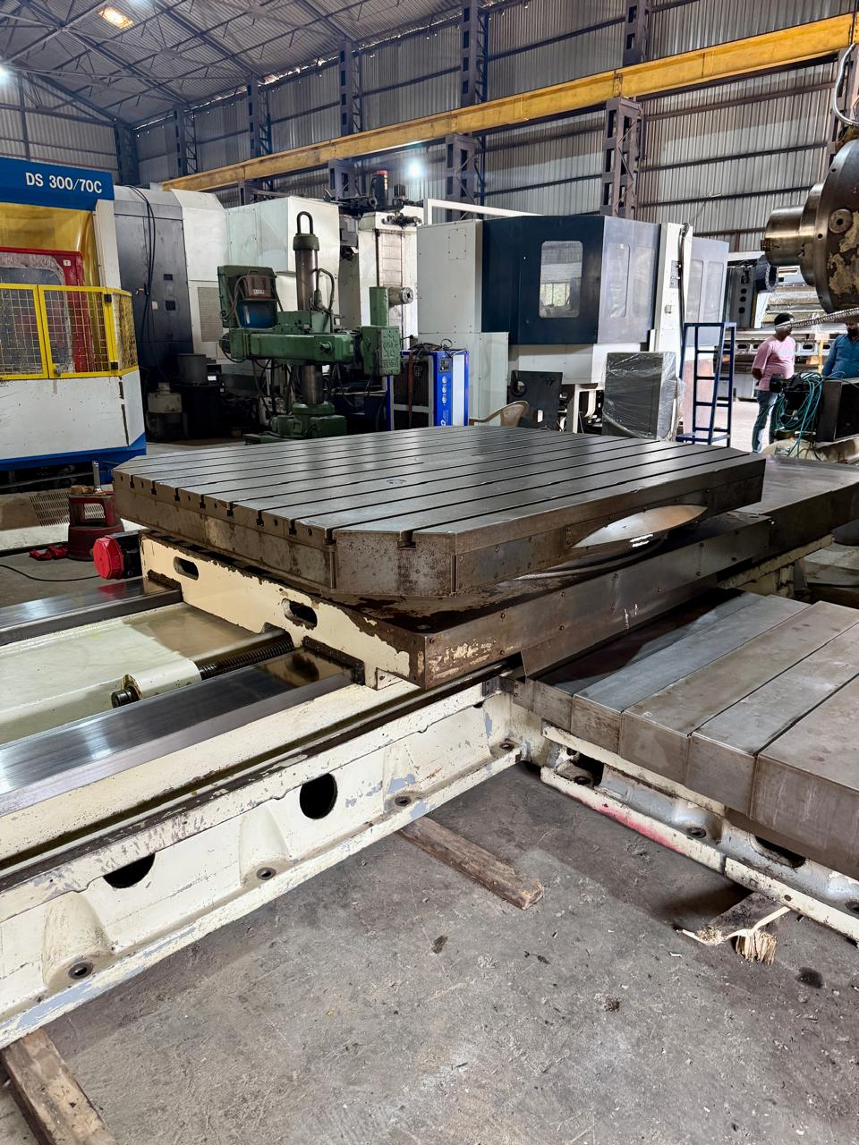 Used TOSHIBA BP 130 Original 5 Axis CNC Boring Spindle : 130mm, Cross : 3000mm,Height : 2000mm, Table : 2200 x 1800mm, Fanuc OM Controller