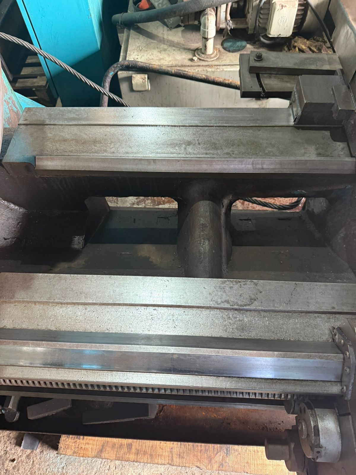 Used Vanguard S1-262A / 3000 Oil Country Lathe Big Bore 355mm