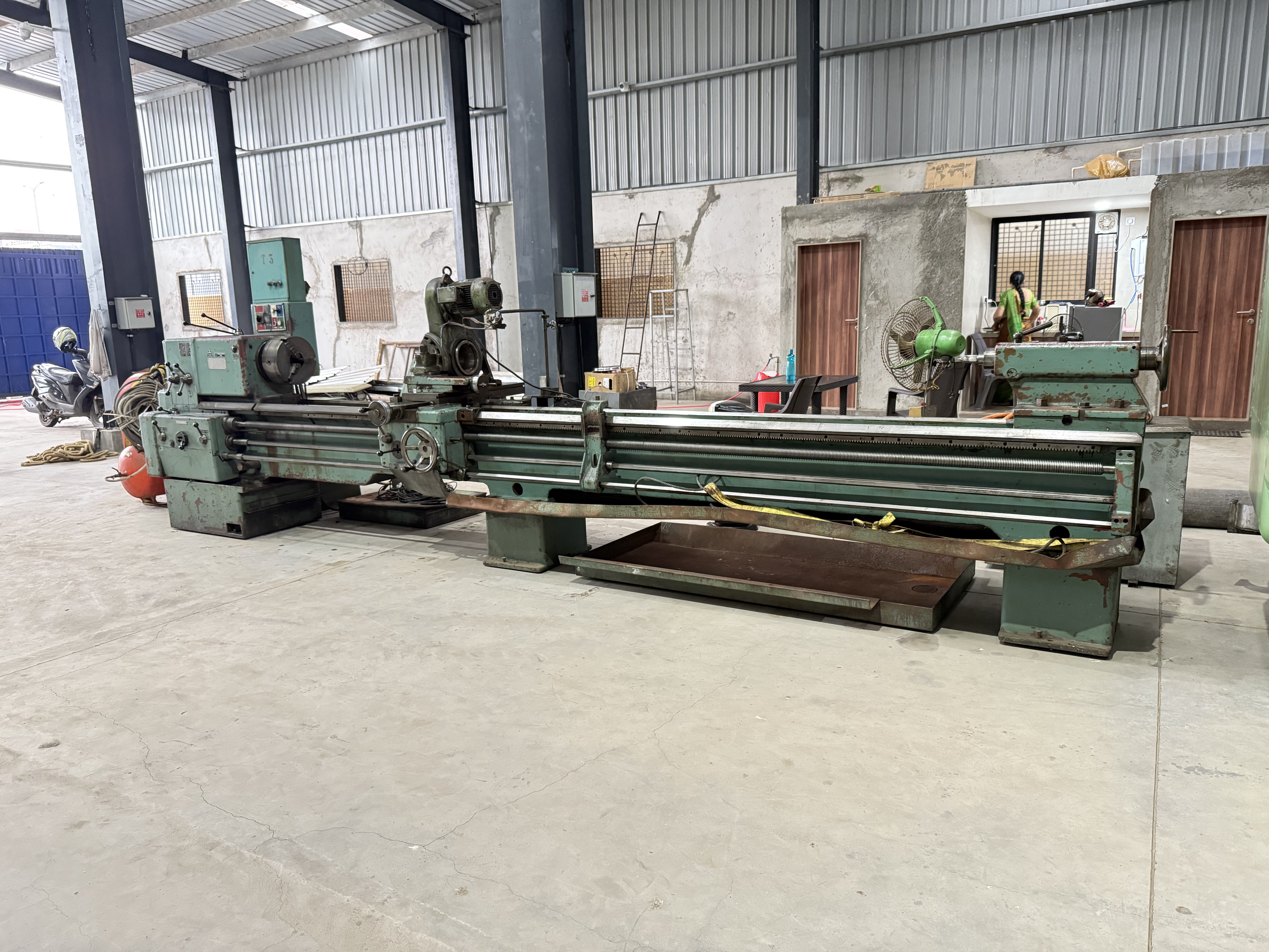 Used TOS SN55B x 4000 Lathe Machine With Whirling Attachment