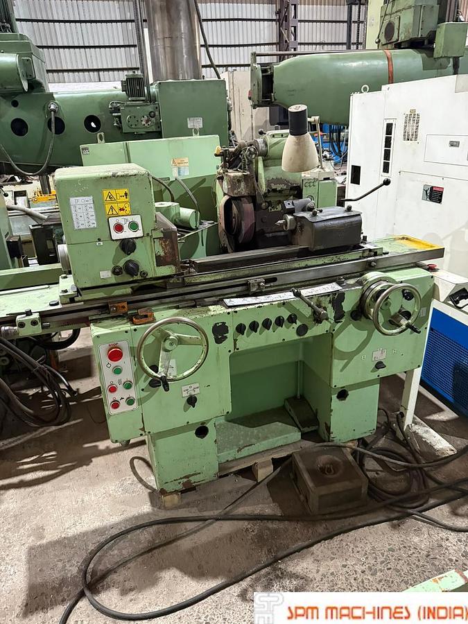Used TOS BUA20 x 500 Cylindrical Grinder, Swing : 200mm, Between Center : 500mm With Internal Attachment