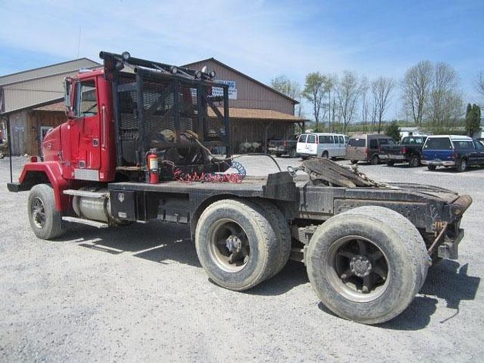 Used 1990 GMC Autocar Winch truck