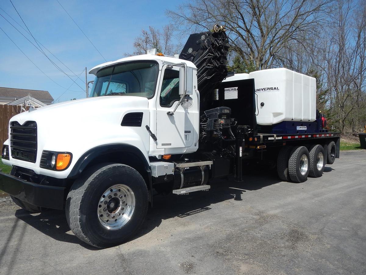 Used 2006 MACK GRANITE CV713
