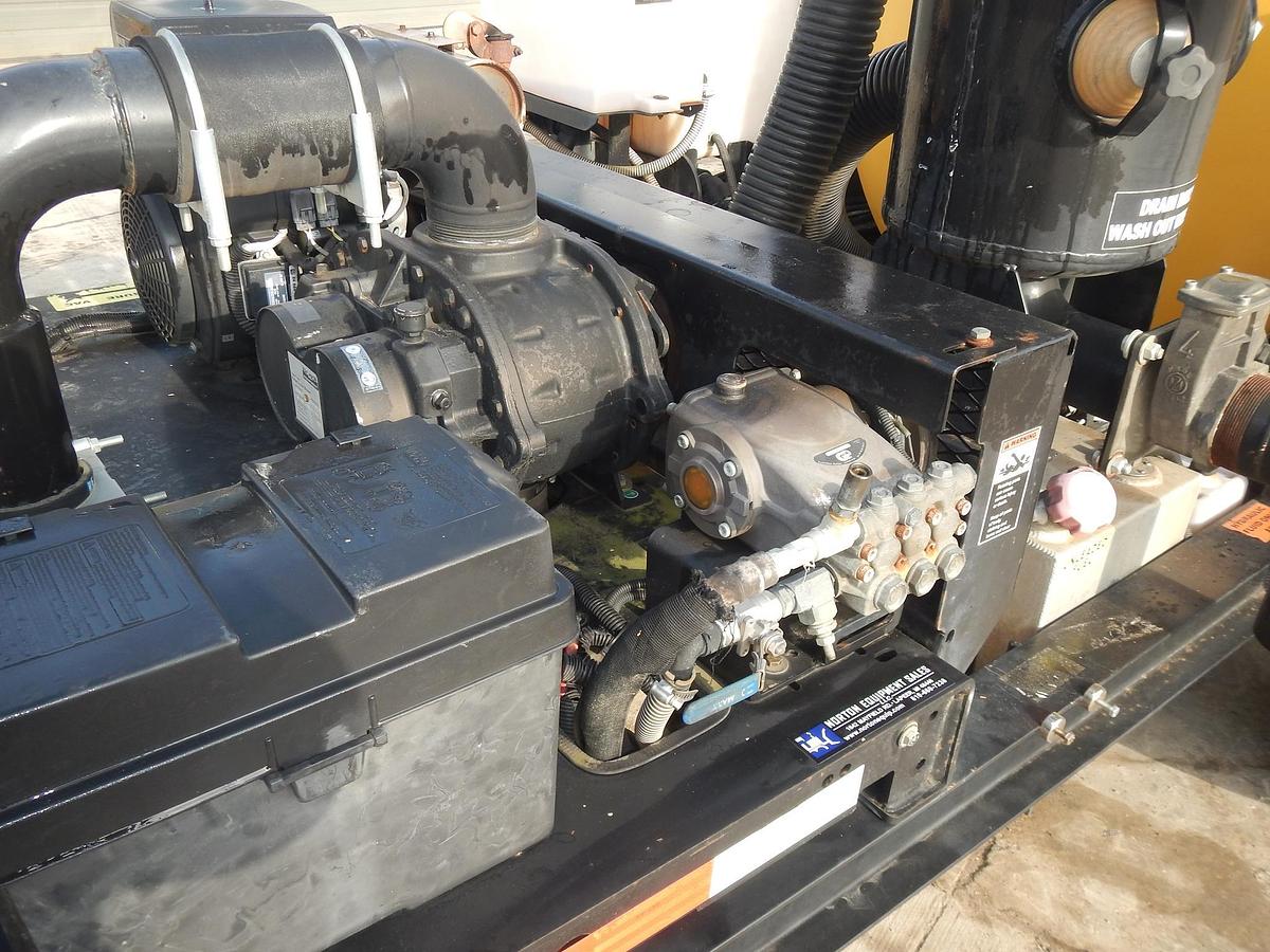 Used 2021 VAC TRON CV573GT