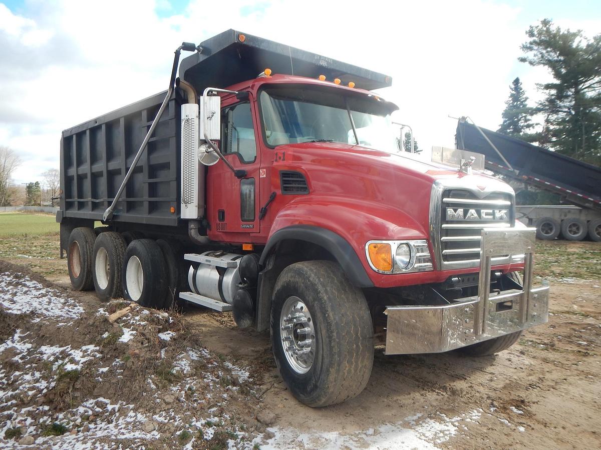 Used 2005 MACK GRANITE CV713