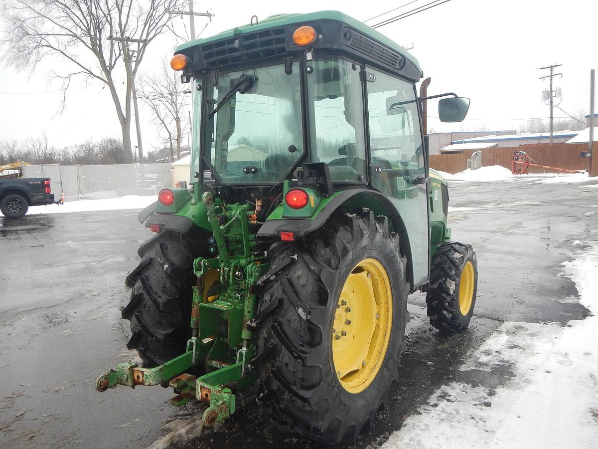 Used 2021 JOHN DEERE 5075GN