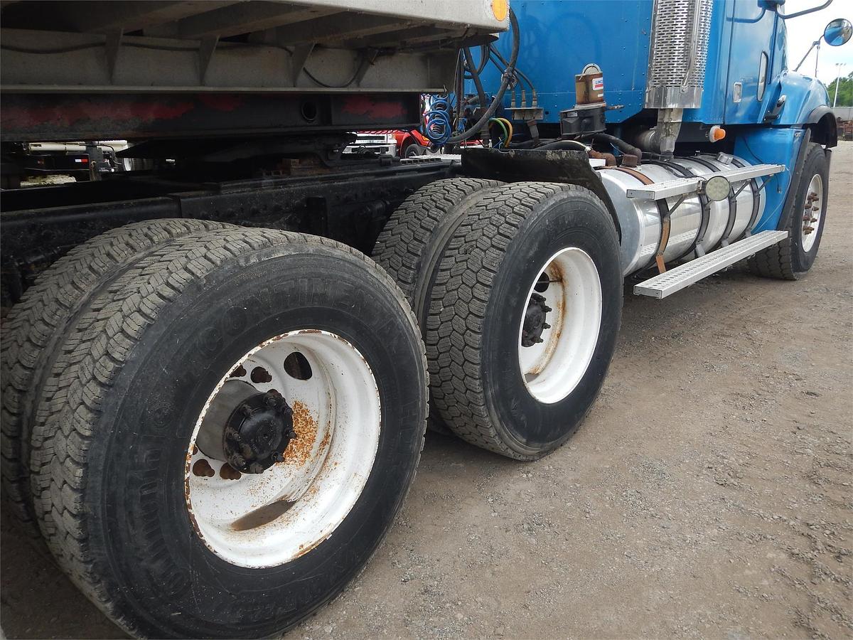 Used 2009 FREIGHTLINER COLUMBIA 120