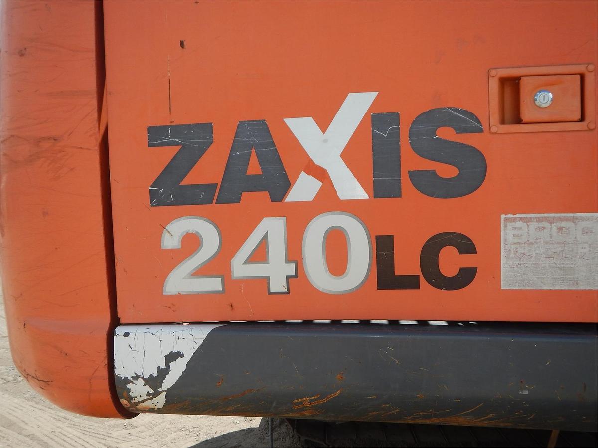 Used 2006 HITACHI ZX240 LC-3