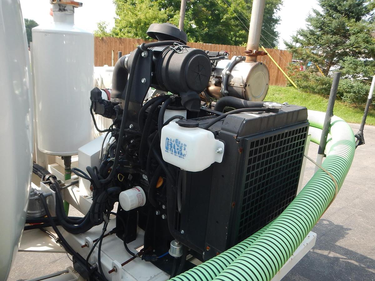 Used 2020 ELASTEC 1000 gal