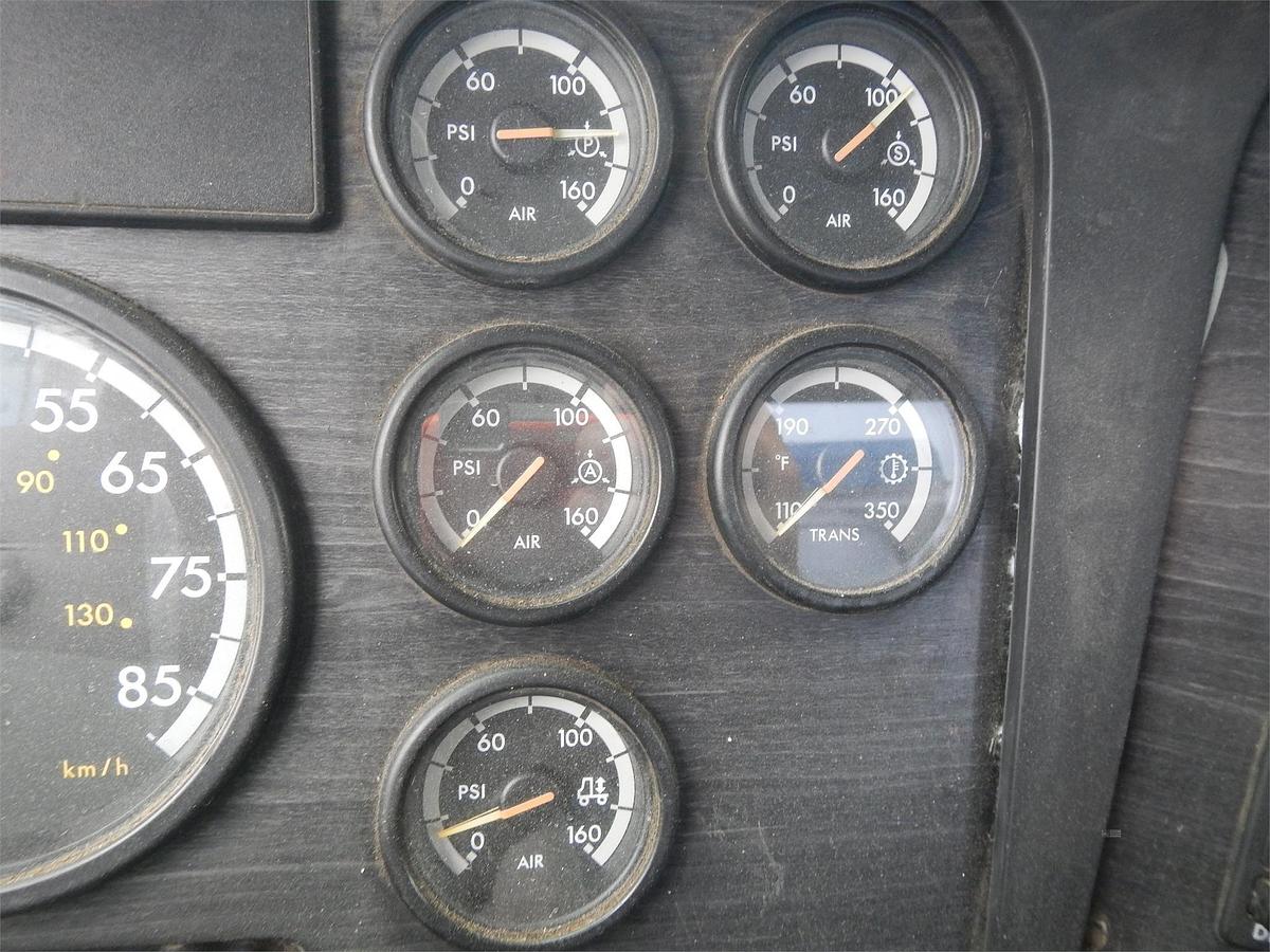 Used 2009 FREIGHTLINER COLUMBIA 120