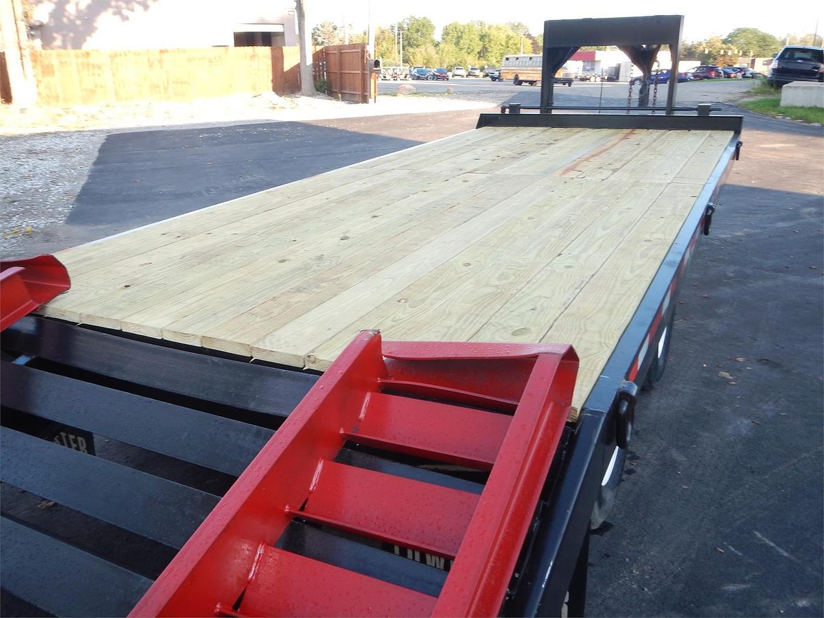 Used 2001 TOWMASTER Fixed Tandem Axle