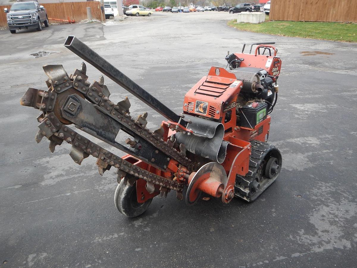 Used 2013 DITCH WITCH RT20