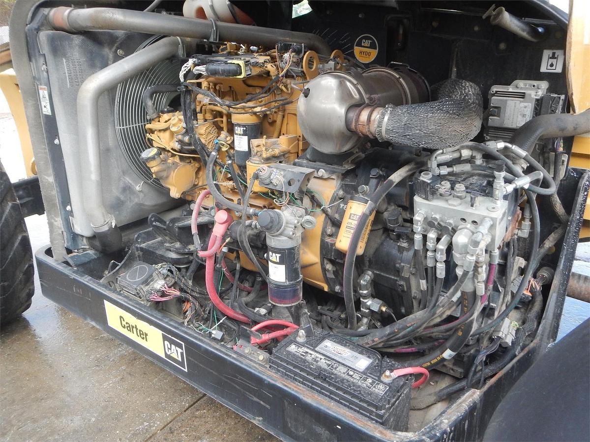 Used 2014 CATERPILLAR TL943C