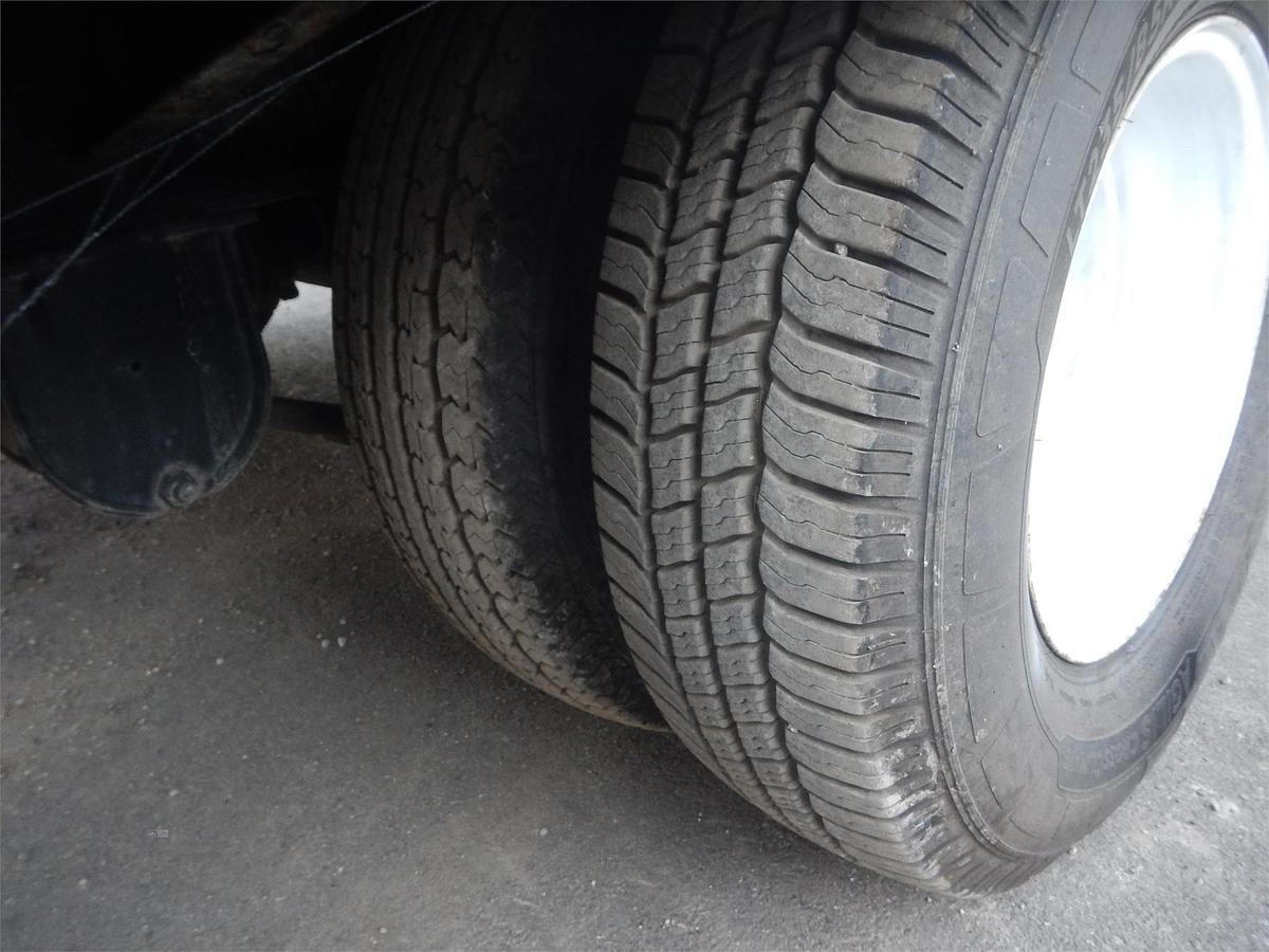 Used 2010 TOWMASTER 20 ft Tandem Axle