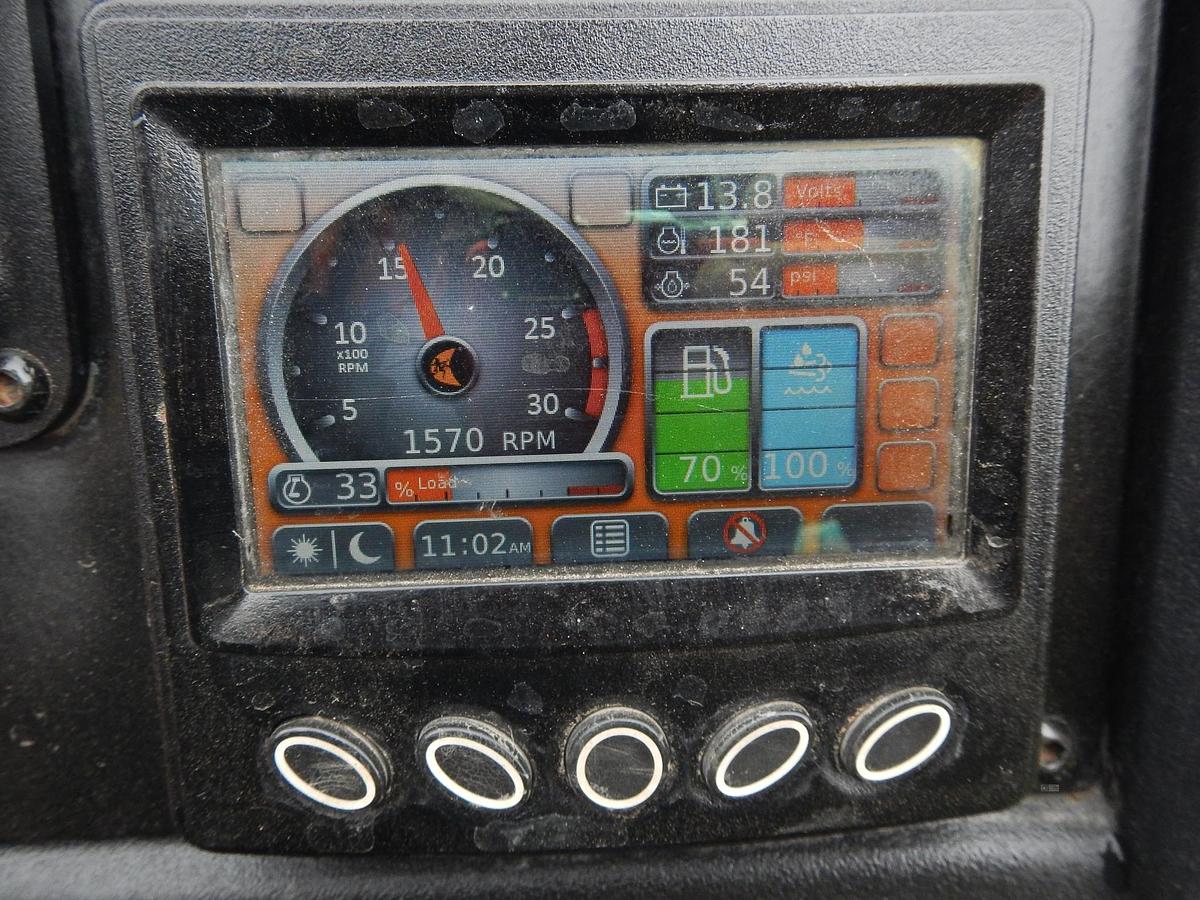 Used 2016 DITCH WITCH JT30AT