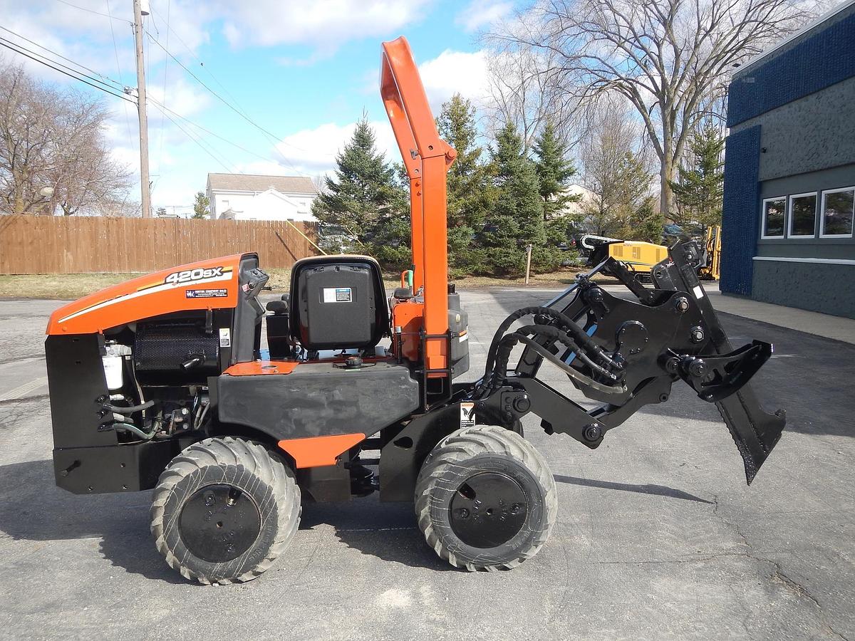Used 2011 DITCH WITCH 420SX