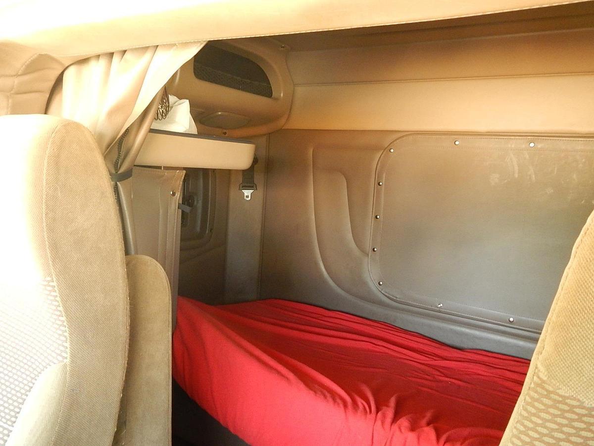 Used 2012 PETERBILT 386