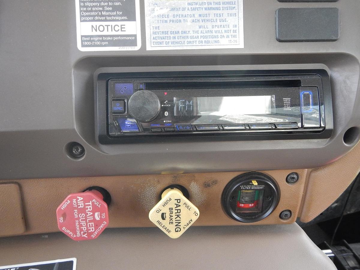 Used 2006 MACK GRANITE CV713