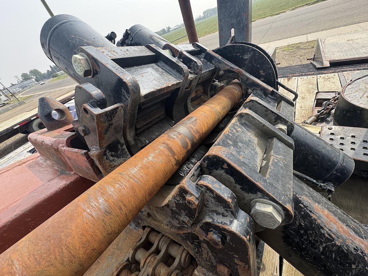 Used 2006 DITCH WITCH JT8020 Mach 1