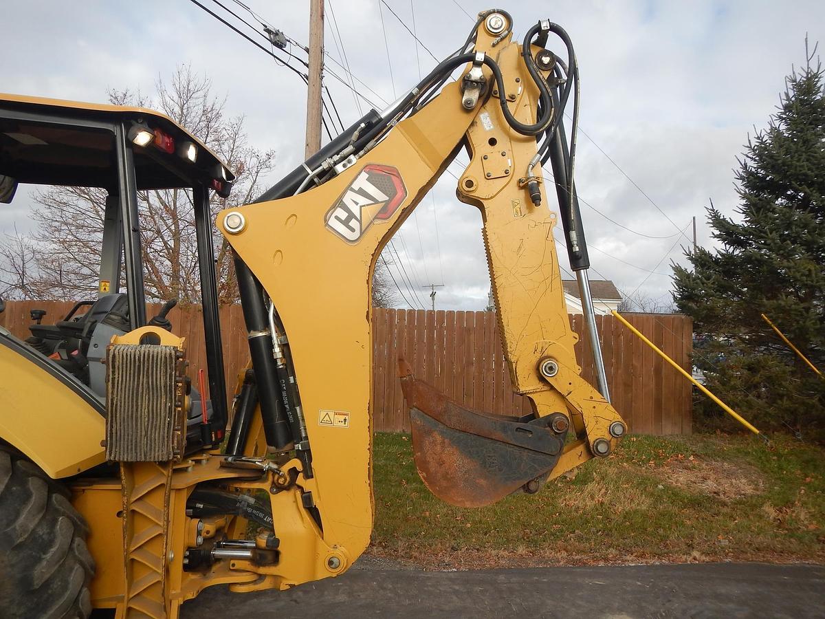 Used 2020 CATERPILLAR 420