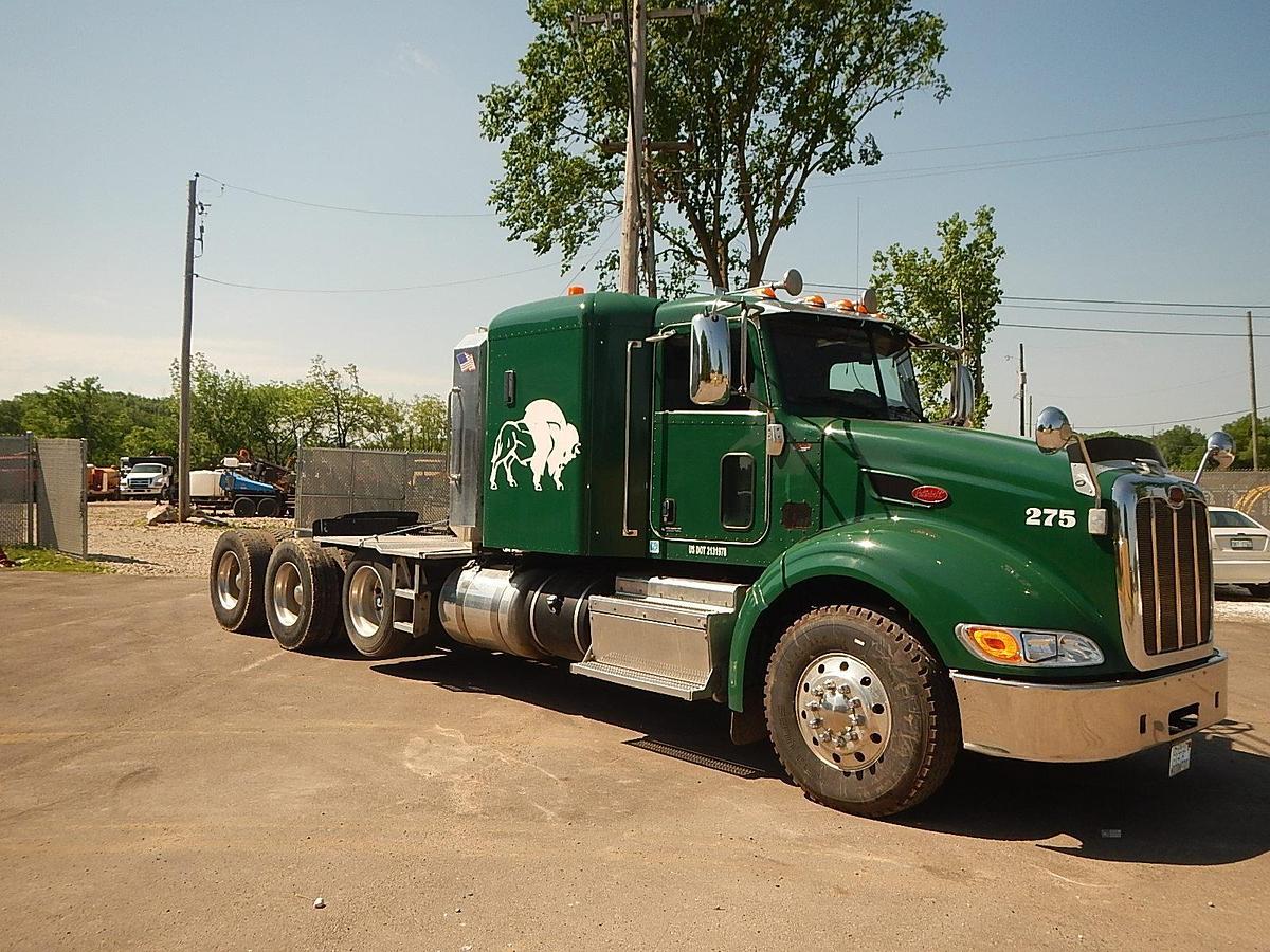 Used 2012 PETERBILT 386