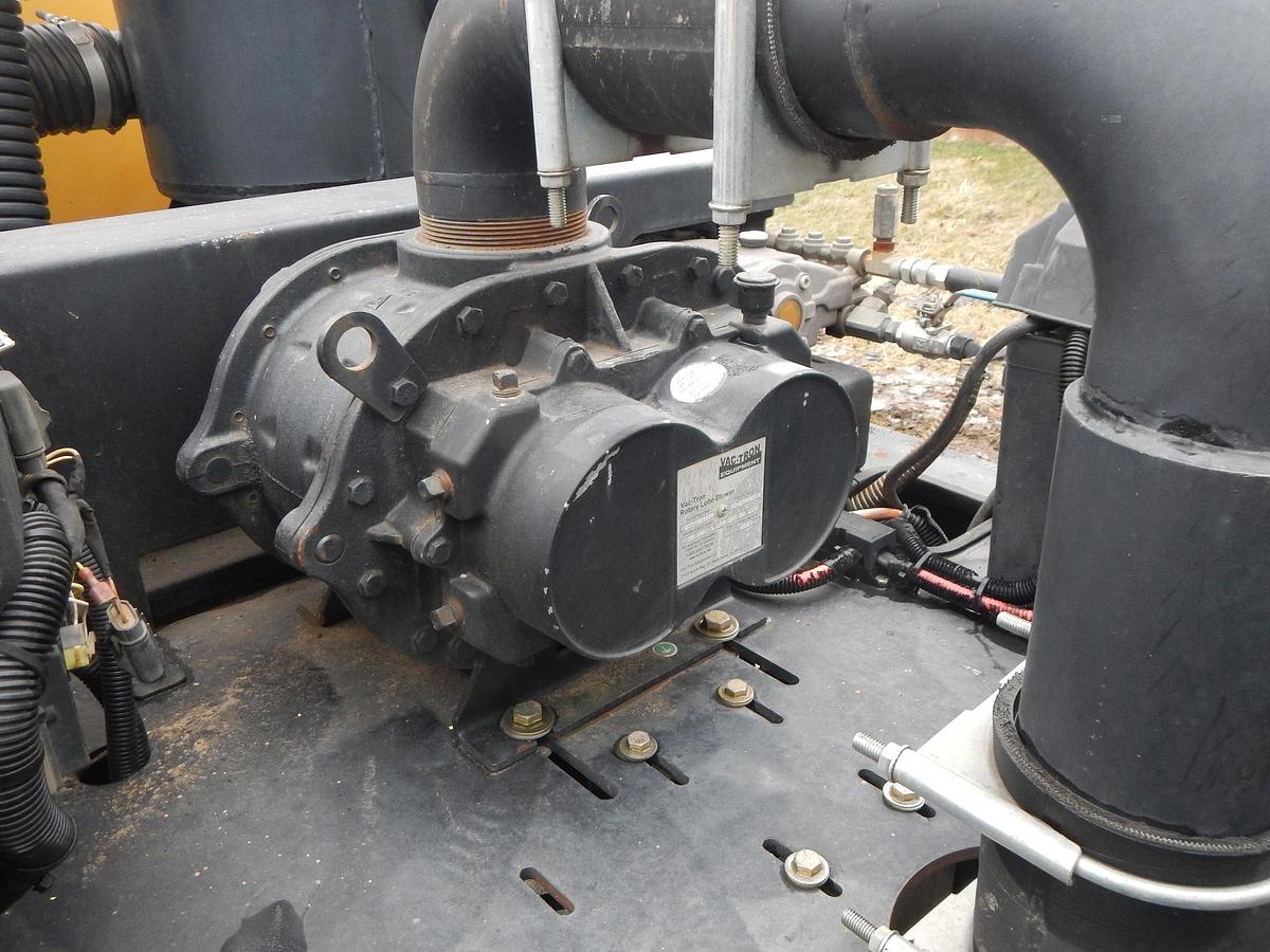 Used 2020 VAC TRON CV573GT